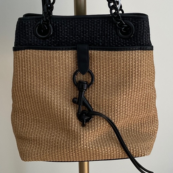 Rebecca Minkoff Edie Large Bucket Bag NWT Natural Woven Straw with Black Trim - Picture 2 of 12